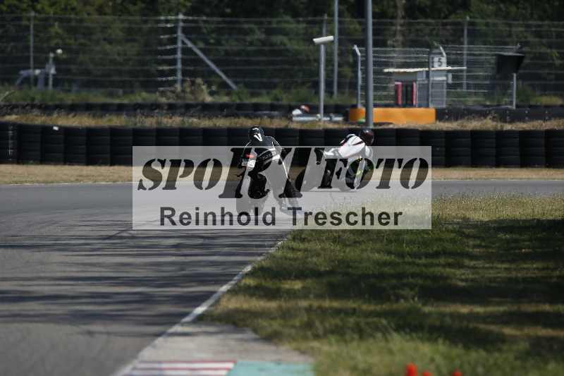 /Archiv-2023/28 05.06.2023 Moto Club Anneau du Rhin/vert-medium/11